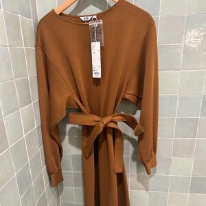 {BRAND NEW! } UNIQLO U JERSEY BELTED LONG SLEEVE DRESS